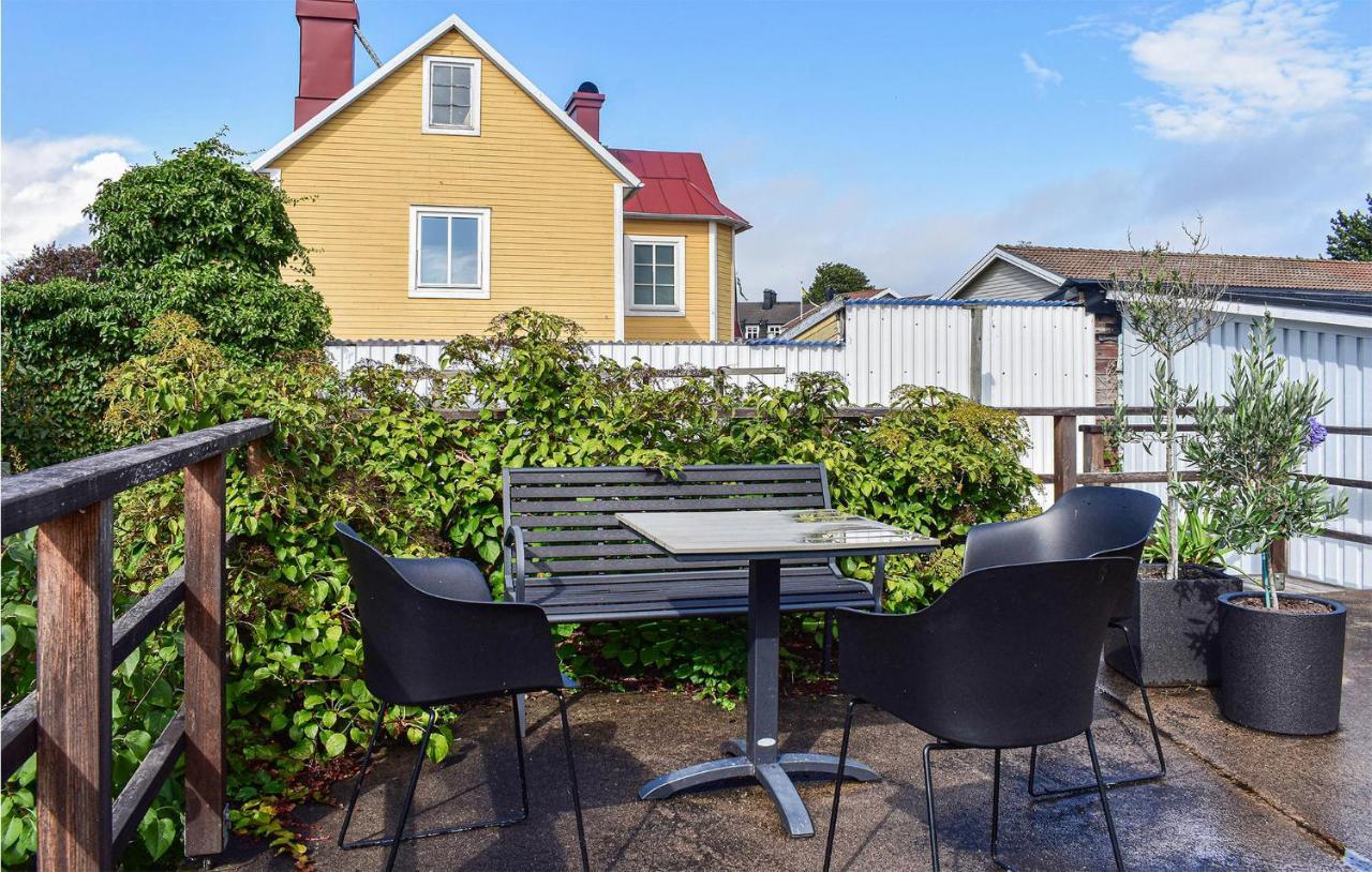 Cozy Home In Karlskrona With Kitchen Eksteriør bilde