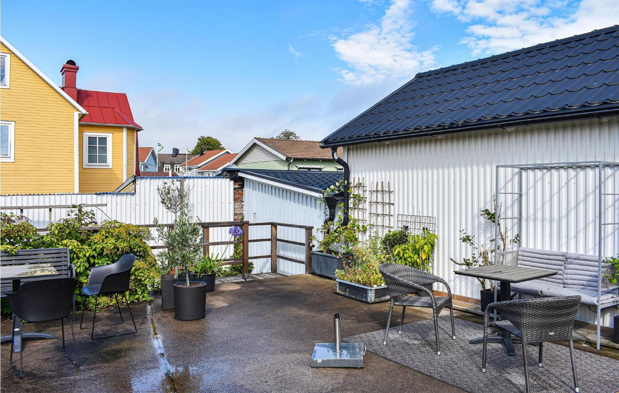Cozy Home In Karlskrona With Kitchen Eksteriør bilde